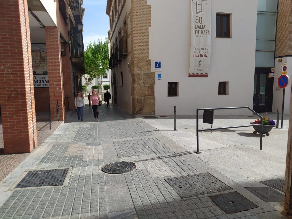 Calle Alhóndiga antes de las obras (2)