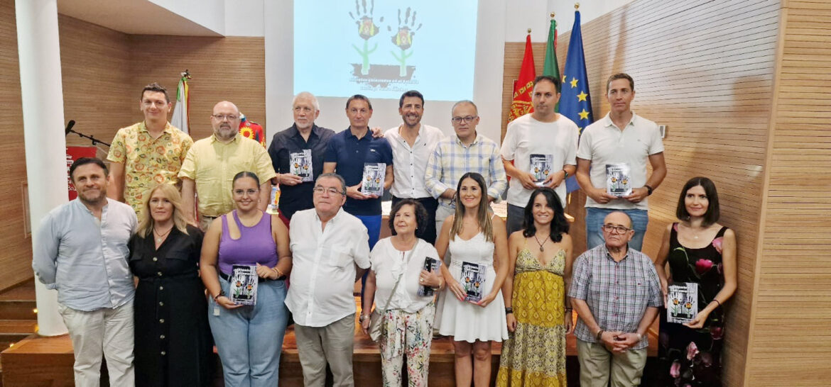 Algunos asistentes a la presentación del libro Sembrando Cascamorras